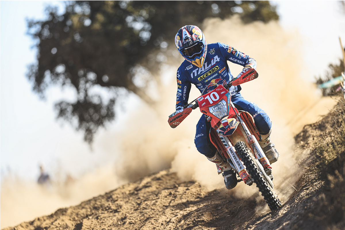 Italy extend their lead in the FIM 6DAYS® on Day Two in Portugal