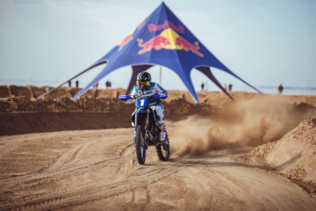 Kellett continues FIM Sand Races World Championship win streak with Bibone Sand Storm double!