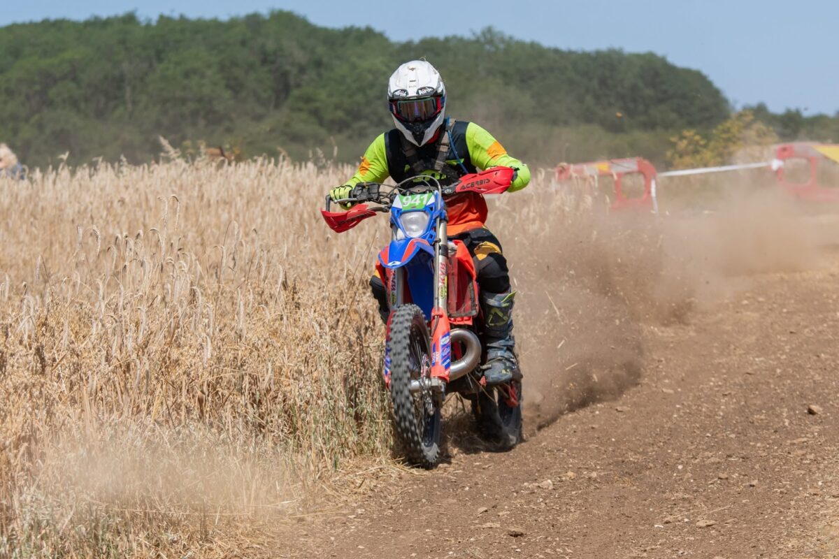 Wells wins out at Dembleby! 2026 Lincolnshire Enduro Championship Round 5 - Report & Results
