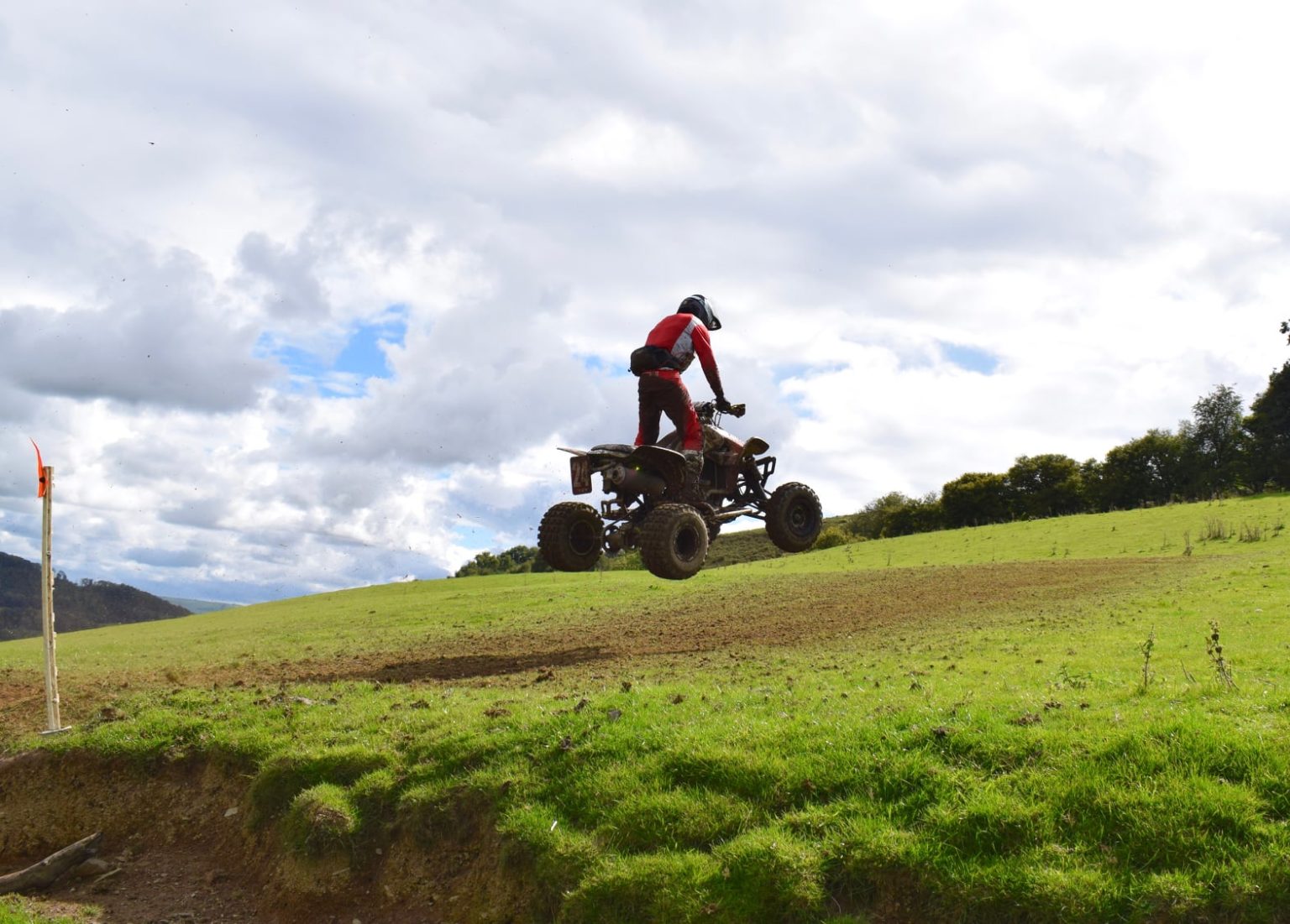 Morgan on form at the Farm! Dragon Quad Racing XC Championship Round 3 ...