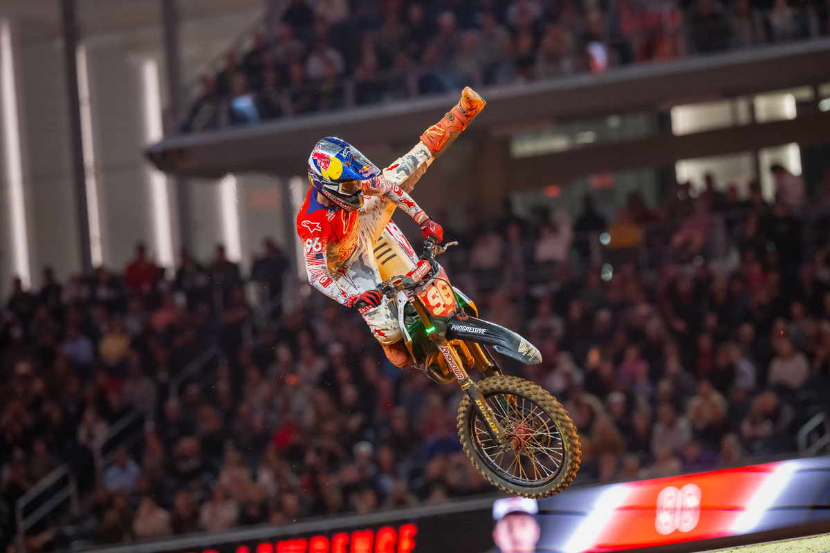 Hunter Lawrence takes his first AMA Supercross premier-class win in Arlington