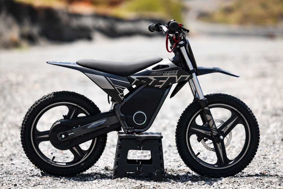 RFN Expands UK Warrior Kids Range with New SX-E800 Electric Dirt Bike