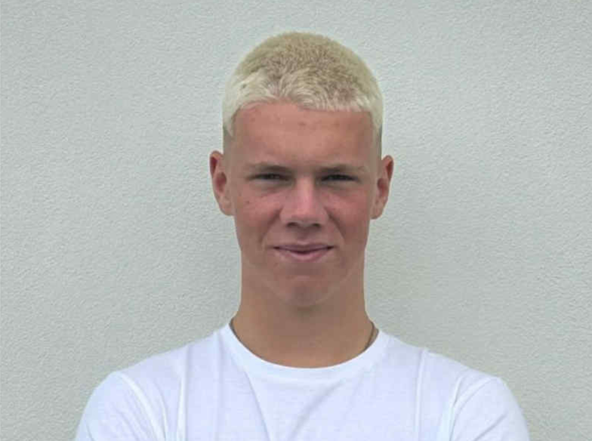 SevenSeven2 Ride Kawasaki sign Eidur Palmarsson