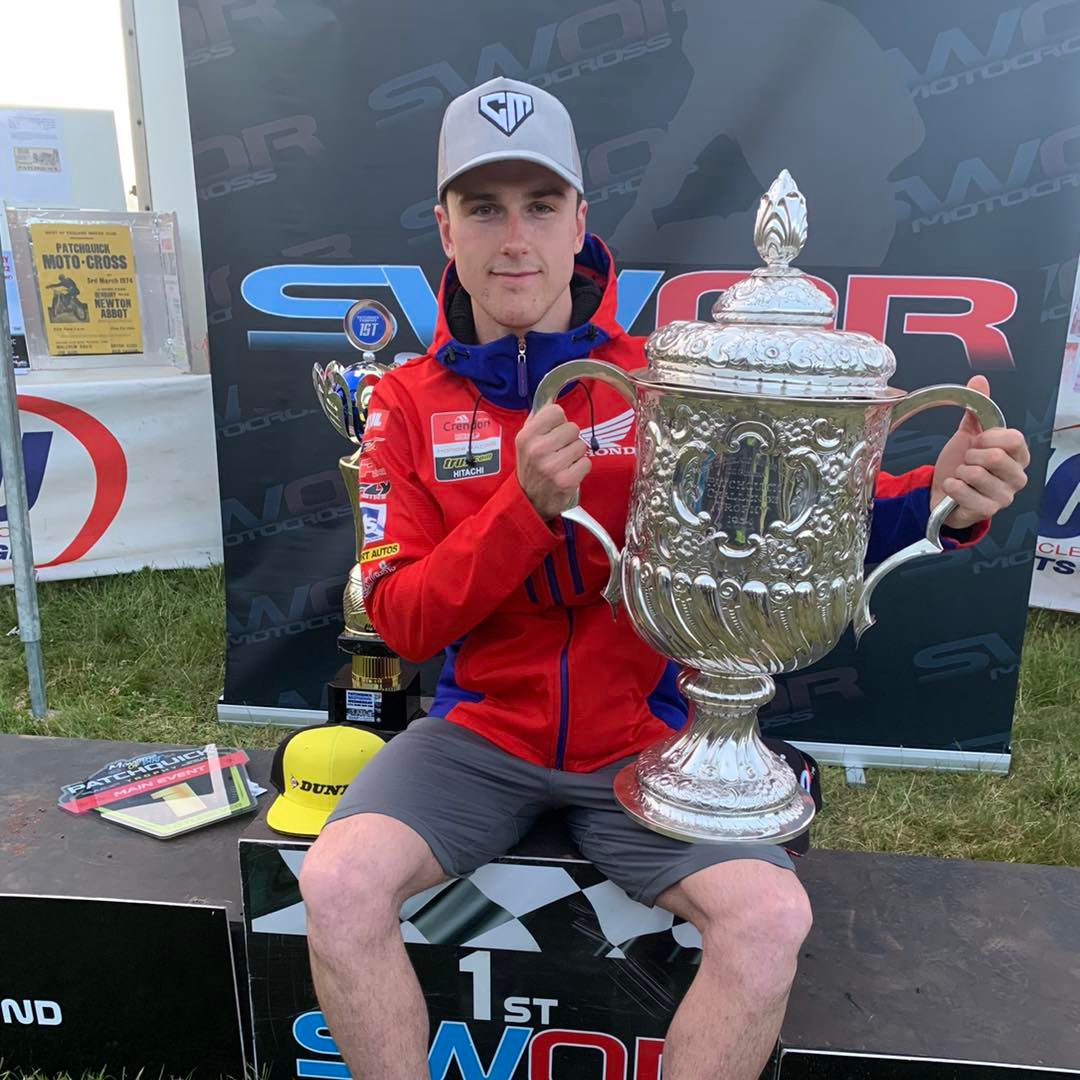 Conrad Mewse with the historic Patchquick Trophy after winning the 2024 event