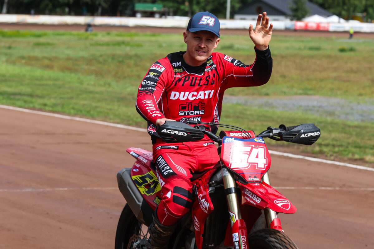 Tim Neave leads the 2026 FIM Flat Track World Championship ahead of Hungary