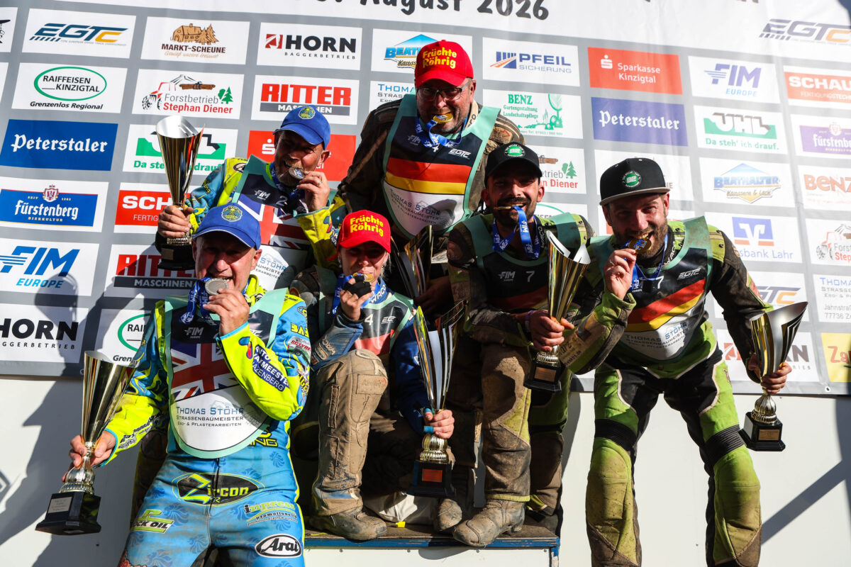 Godden & Smith second in 2026 European Sidecar Grasstrack Championship