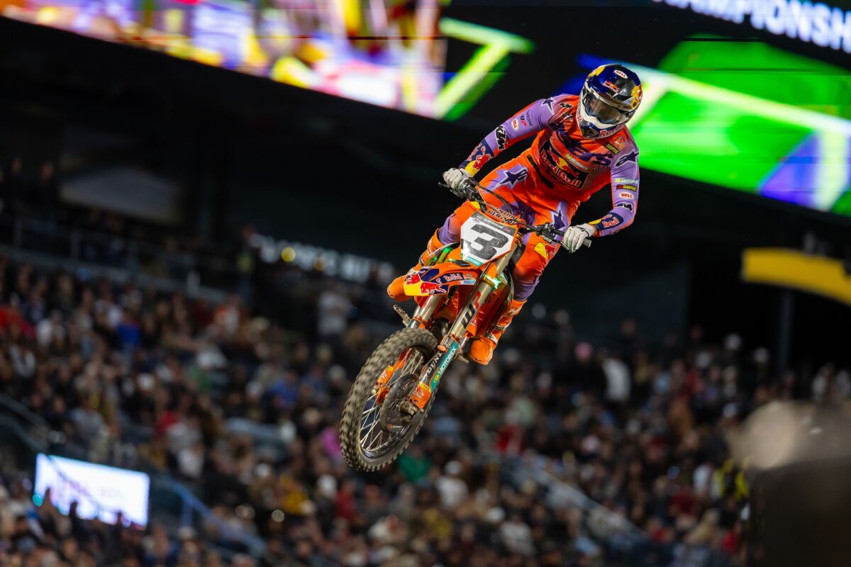 Eli Tomac hammers home 2026 Anaheim 1 Supercross victory - 450 Report & Results