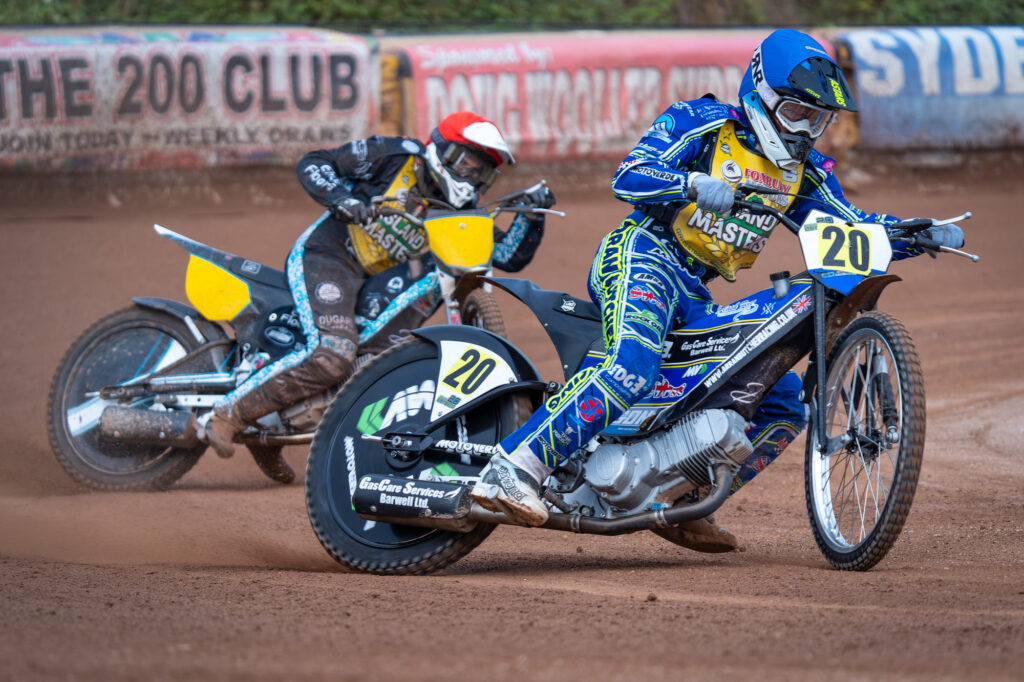 Arran Butcher retains Island Masters Shaletrack Title - Race Report ...