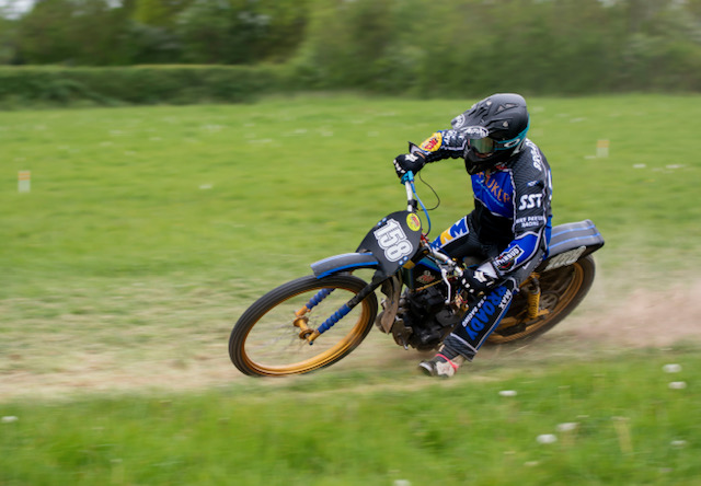 Broadhurst shines in Leamington thriller! 2026 Formula Grasstrack Championship Round 2 - Race Report & Results