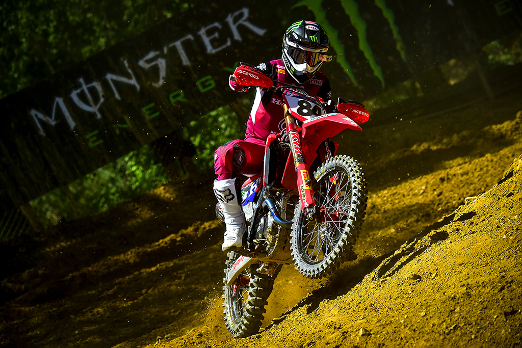 Herlings & Sacha Coenen take the MXGP of Italy wins in Montevarchi - Rundown & Results