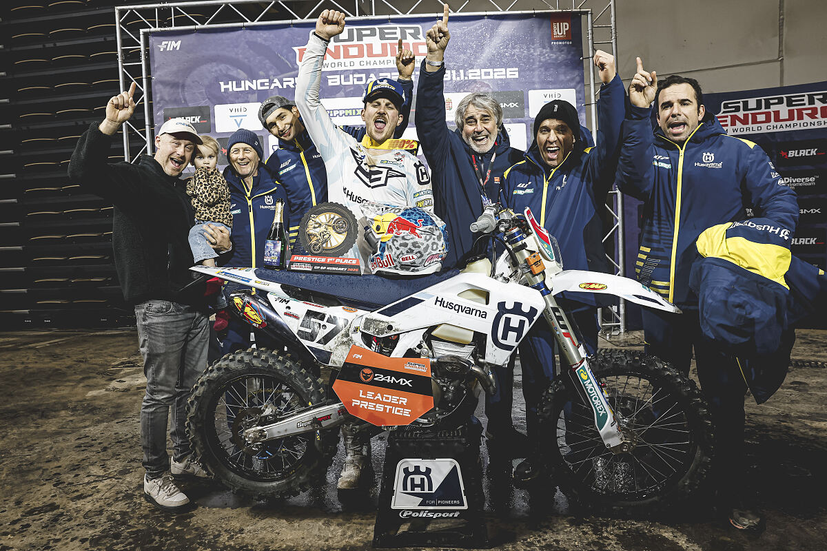 Billy Bolt battles to victory at 2026 Budapest SuperEnduro