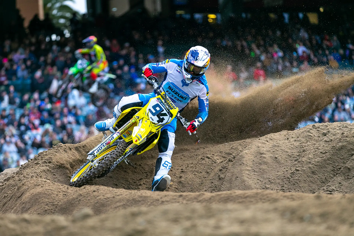 Ken Roczen Returns to Suzuki for 2026 SuperMotocross Season