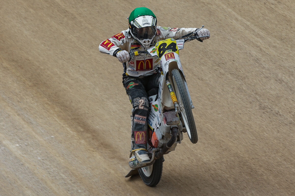 Can the Brits close in on Smolinski in France? 2025 FIM Long Track World Championship Round 2 - Preview