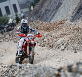 Josep Garcia quickest in Red Bull Erzbergrodeo Iron Road Prologue at Fim Hewc Round Two